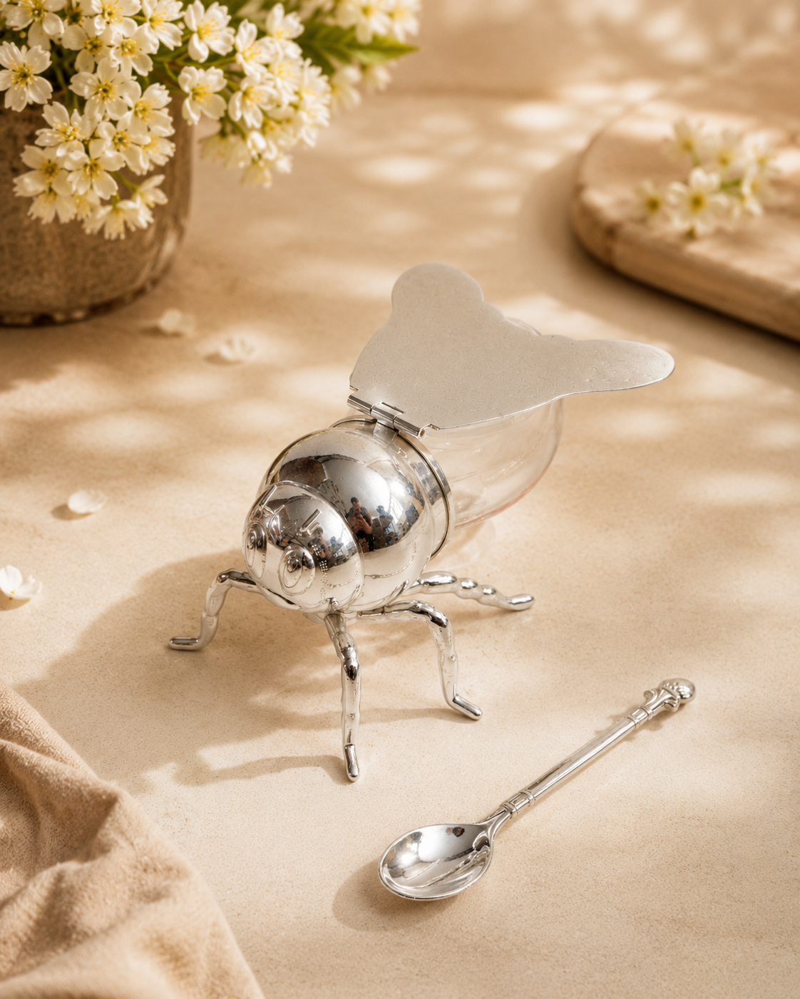 Bee-Shaped Honey Jar with Lid & Spoon