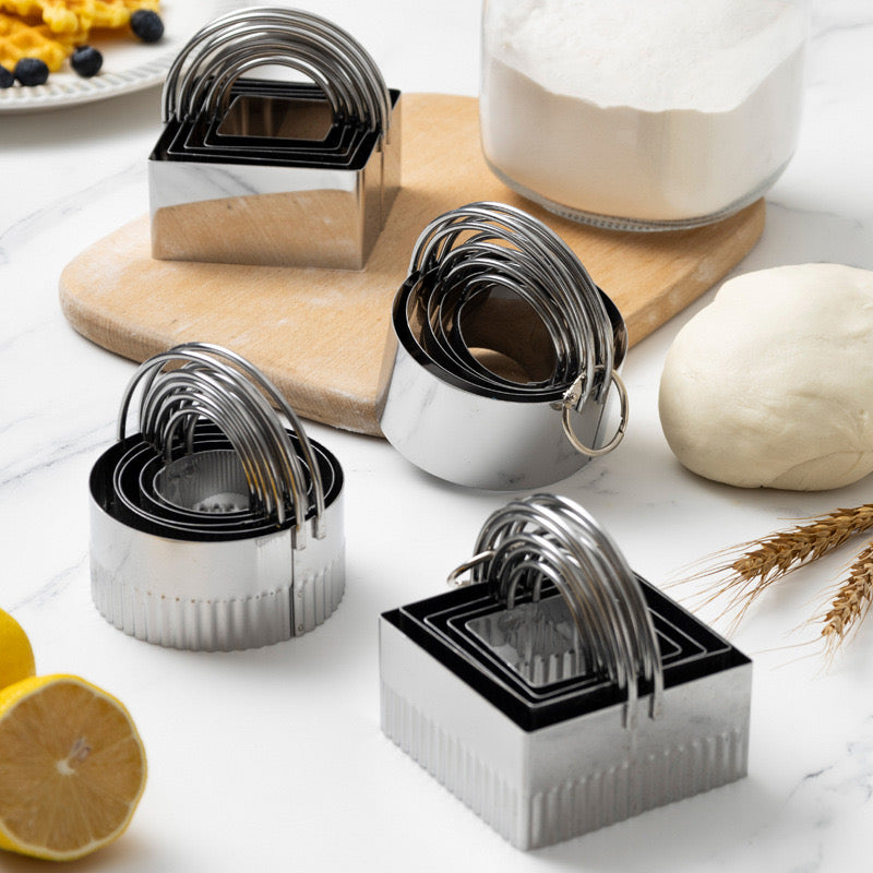 5-Piece Metal Pastry Cutter Set – Round or Square