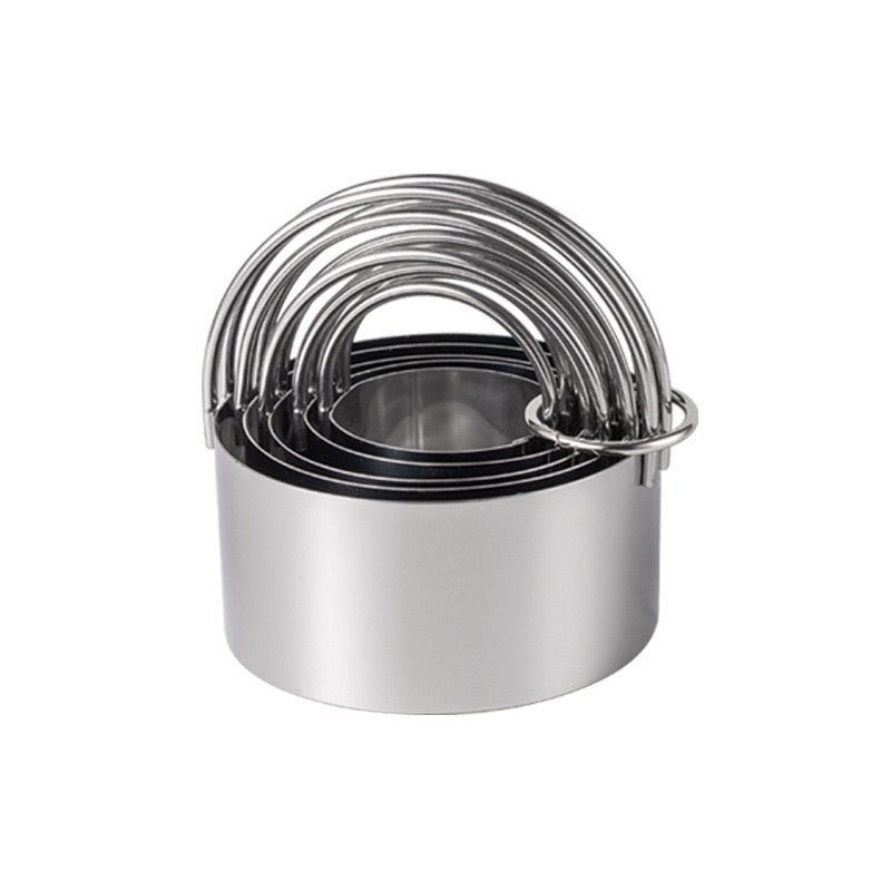 5-Piece Metal Pastry Cutter Set – Round or Square