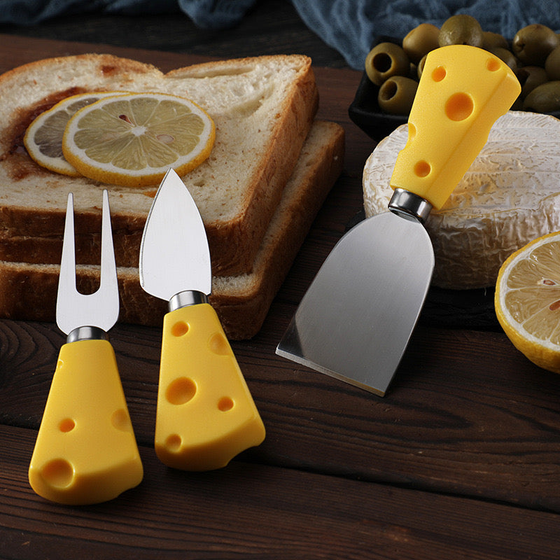 3-Piece Cheese Knife Set with Cheese-Style Handles