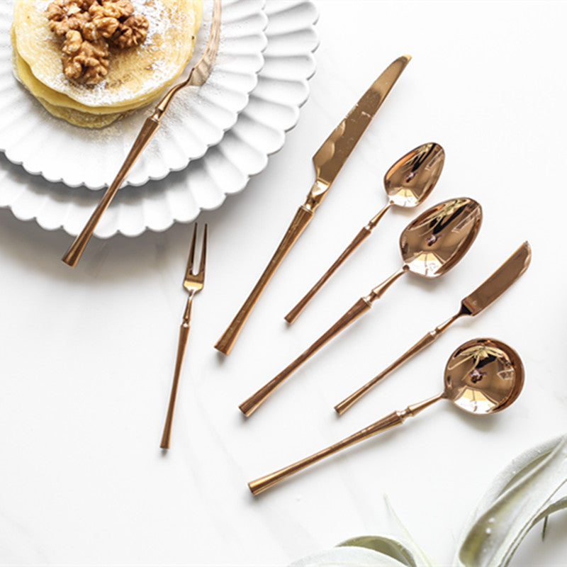 Sculpted Cutlery Set in Rose Gold